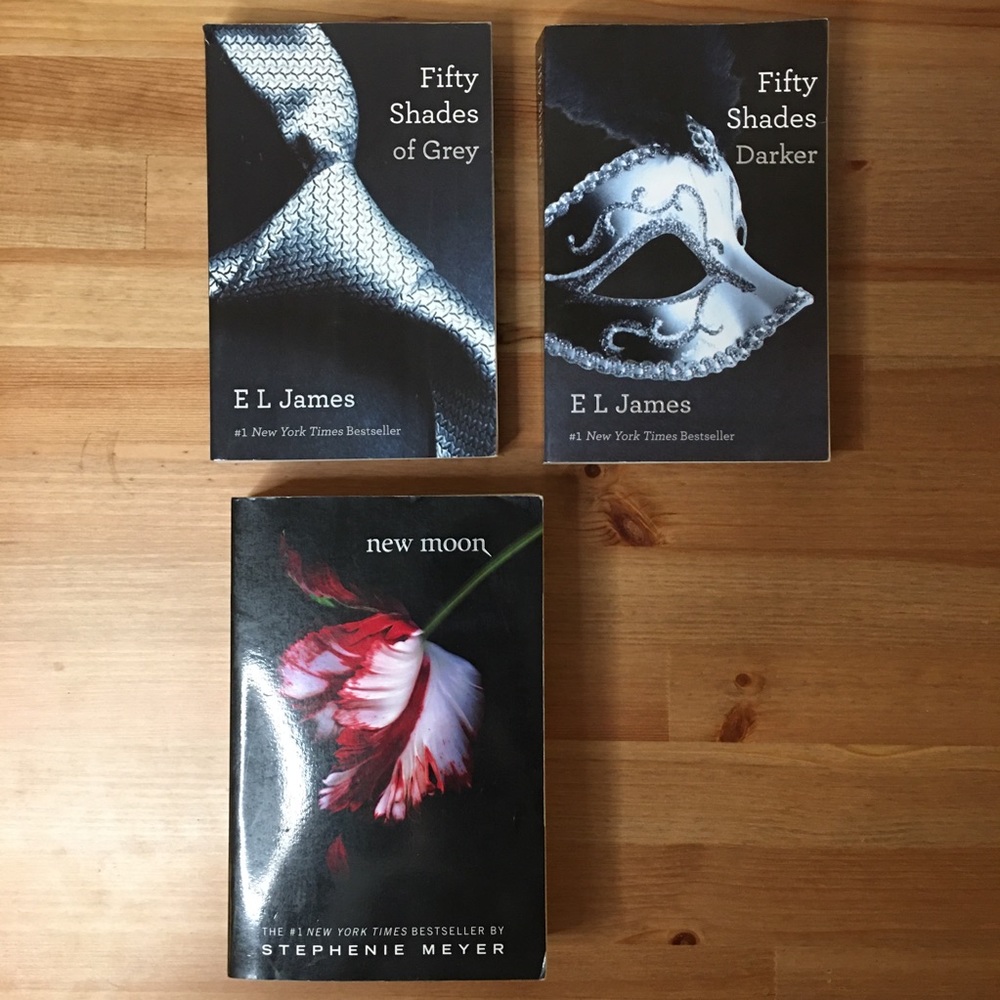 3 Books : New Moon - Fifty Shades Of Grey 1 & 2